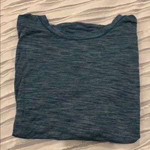 Lululemon tshirt